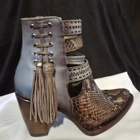 Quadra Ladies Python Booties - Picture 4 of 8